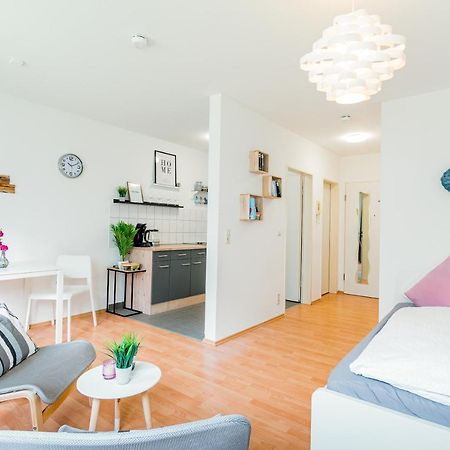 Helles Apartment In Top-Lage Mit Parkplatz Magdeburg Eksteriør bilde
