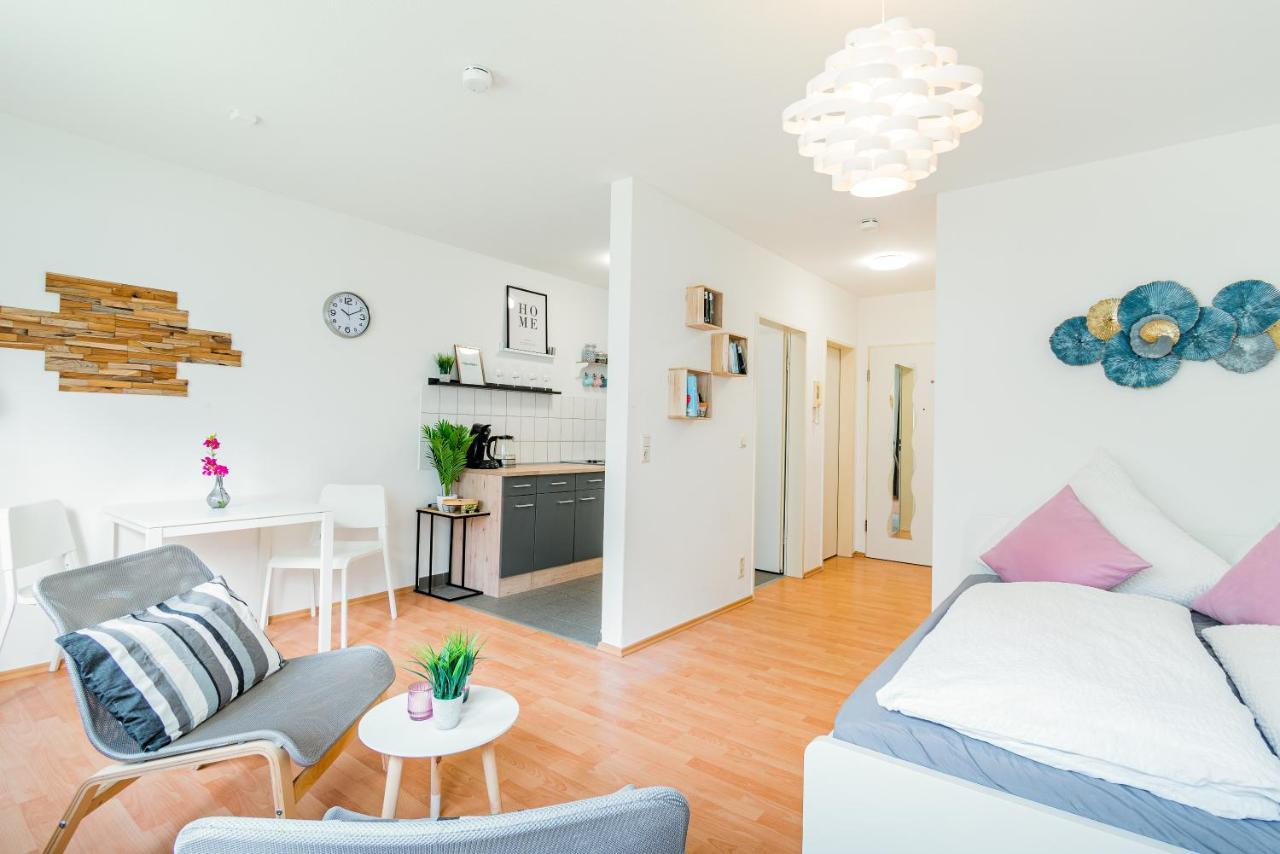 Helles Apartment In Top-Lage Mit Parkplatz Magdeburg Eksteriør bilde