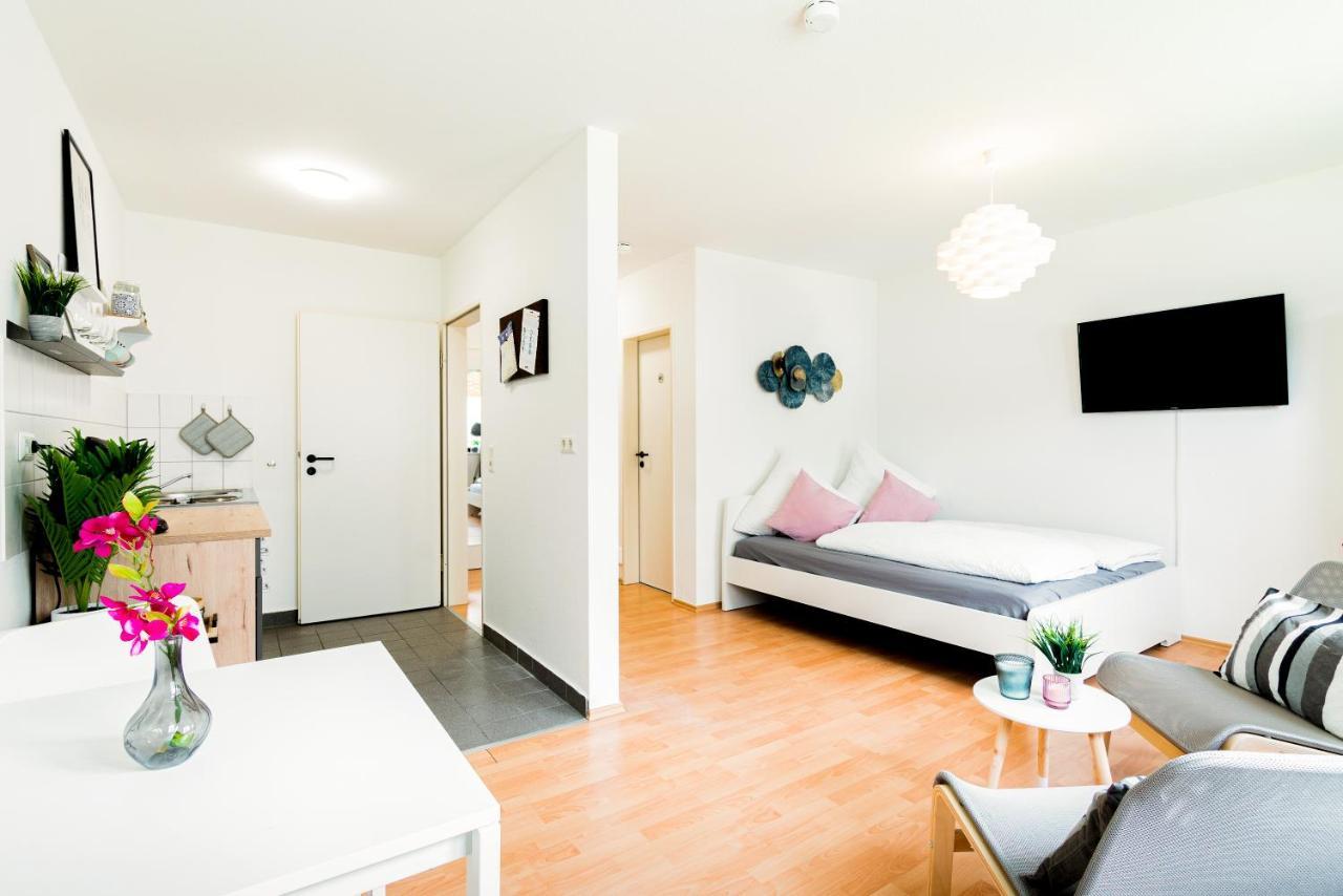 Helles Apartment In Top-Lage Mit Parkplatz Magdeburg Eksteriør bilde